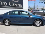 BLUE, 2018 VOLKSWAGEN PASSAT Thumnail Image 4