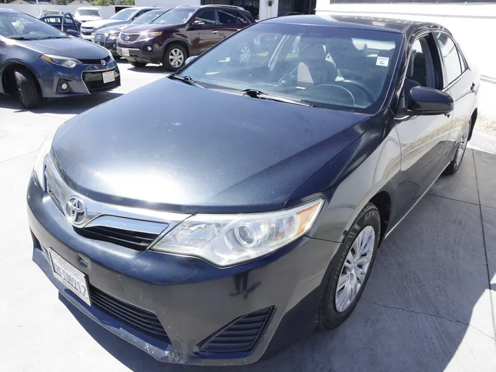 GRAY, 2014 TOYOTA CAMRY Image 8