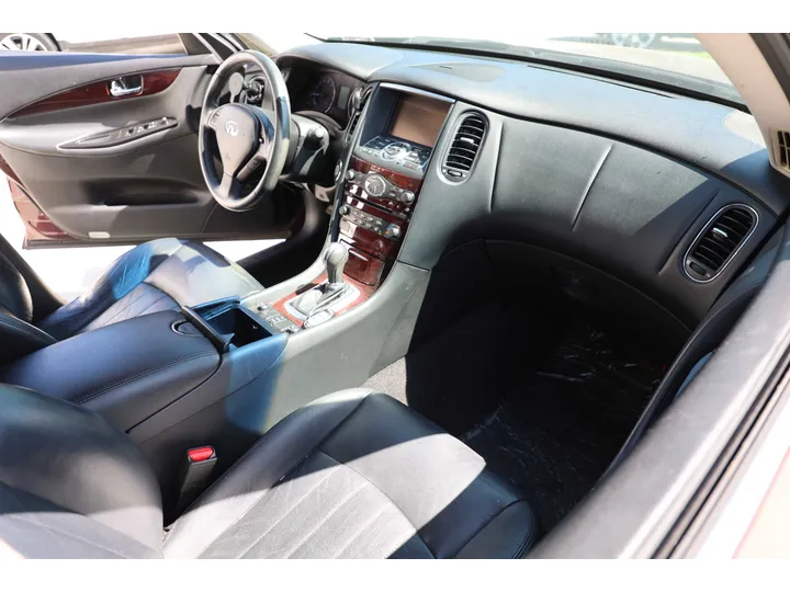 BURGUNDY, 2015 INFINITI QX50 Image 13