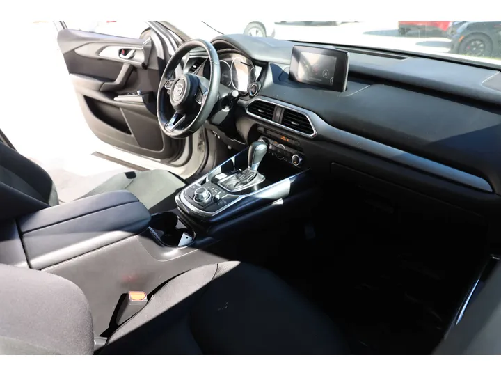 WHITE, 2016 MAZDA CX-9 Image 13