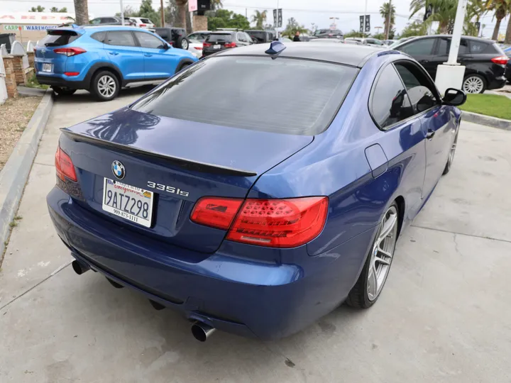 BLUE, 2012 BMW 3 SERIES Image 5