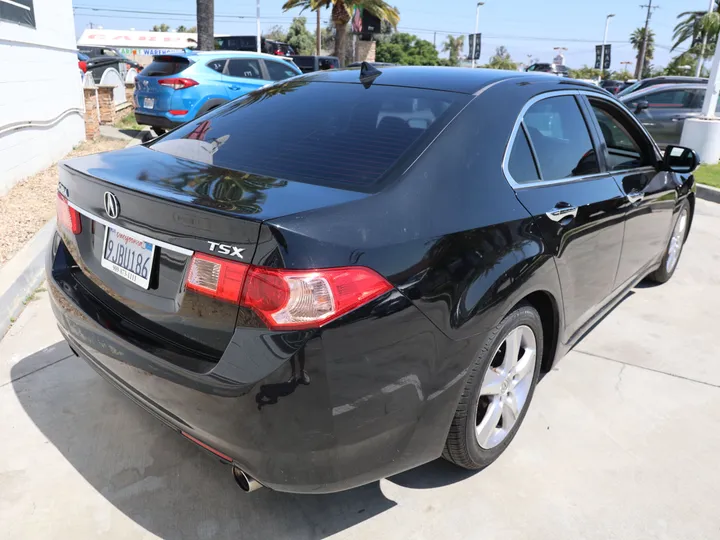 BLACK, 2012 ACURA TSX Image 5