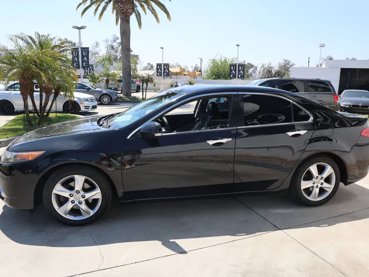 BLACK, 2012 ACURA TSX Image 6