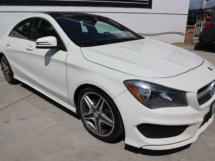 WHITE, 2015 MERCEDES-BENZ CLA-CLASS Image 3