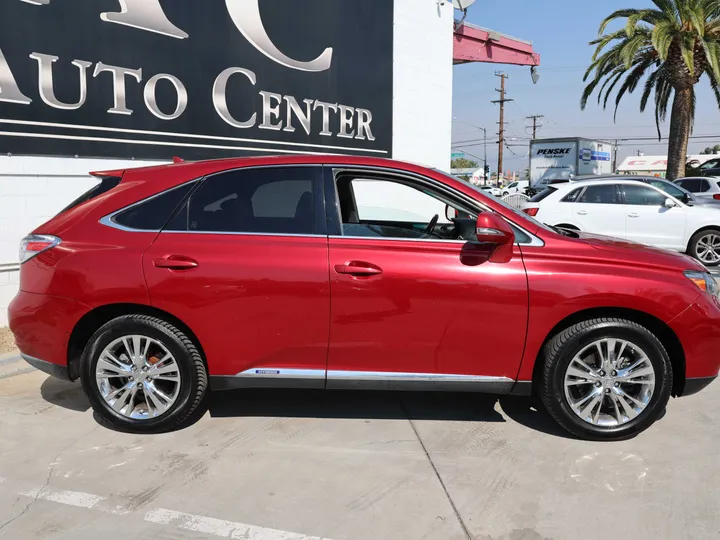 RED, 2010 LEXUS RX Image 4