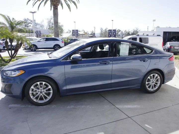 BLUE, 2019 FORD FUSION Image 8