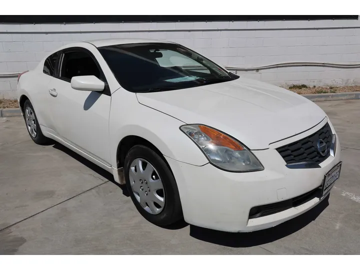 WHITE, 2008 NISSAN ALTIMA Image 3