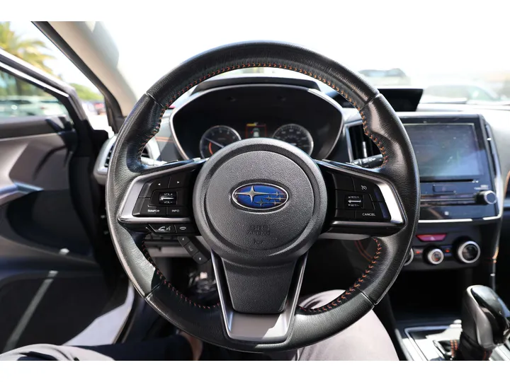 GRAY, 2018 SUBARU CROSSTREK Image 9