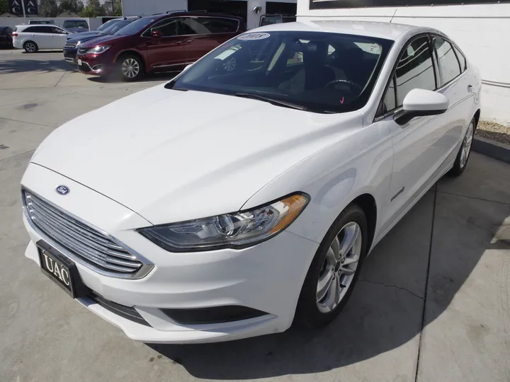 WHITE, 2018 FORD FUSION Image 7