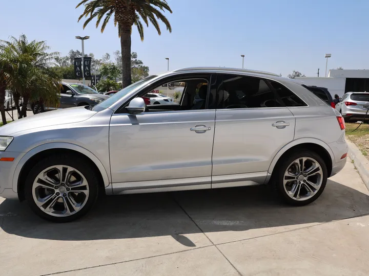 SILVER, 2016 AUDI Q3 Image 6