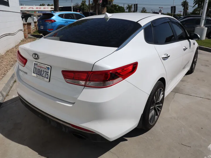 WHITE, 2016 KIA OPTIMA Image 5