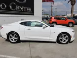 WHITE, 2018 CHEVROLET CAMARO Thumnail Image 3