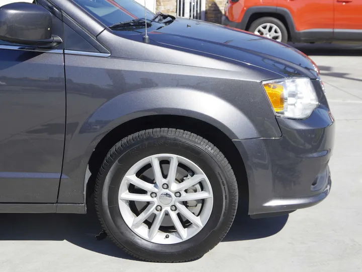 GRAY, 2019 DODGE GRAND CARAVAN PASSENGER Image 4