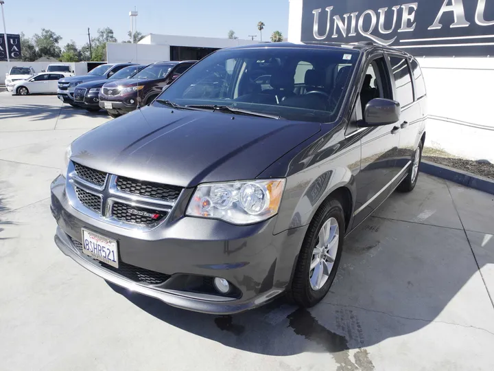 GRAY, 2019 DODGE GRAND CARAVAN PASSENGER Image 7