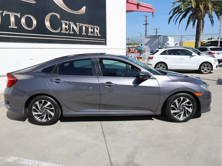 GRAY, 2016 HONDA CIVIC Image 4