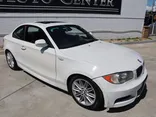 WHITE, 2010 BMW 1 SERIES Thumnail Image 3