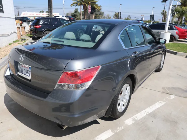 GRAY, 2010 HONDA ACCORD Image 5