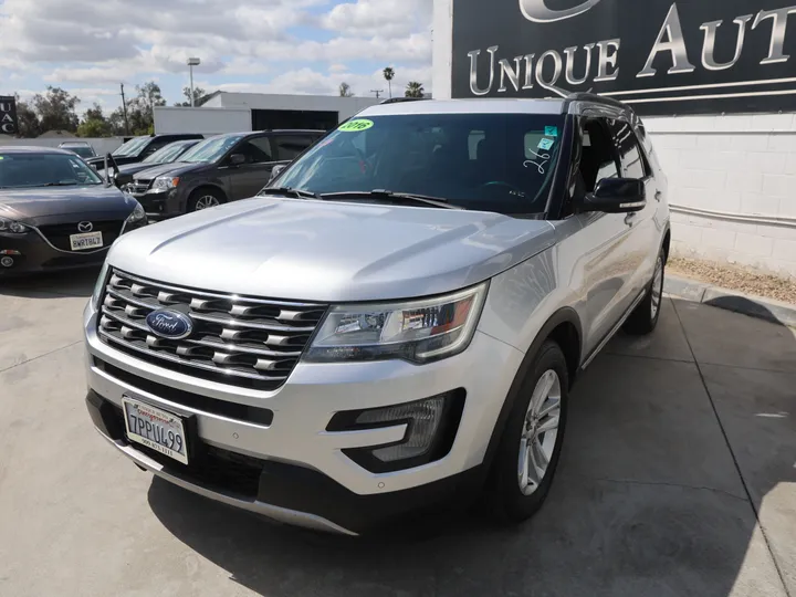 SILVER, 2016 FORD EXPLORER Image 6