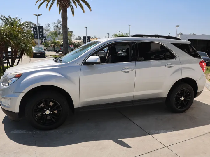 SILVER, 2017 CHEVROLET EQUINOX Image 6