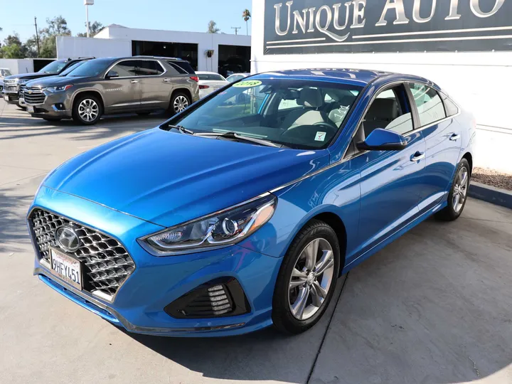 BLUE, 2018 HYUNDAI SONATA Image 6