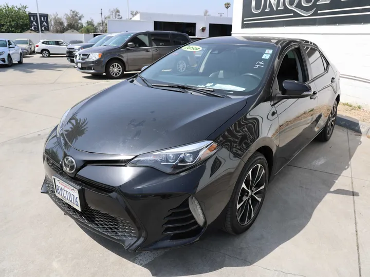 BLACK, 2019 TOYOTA COROLLA Image 6