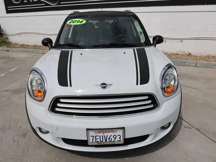 WHITE, 2014 MINI COUNTRYMAN Image 2