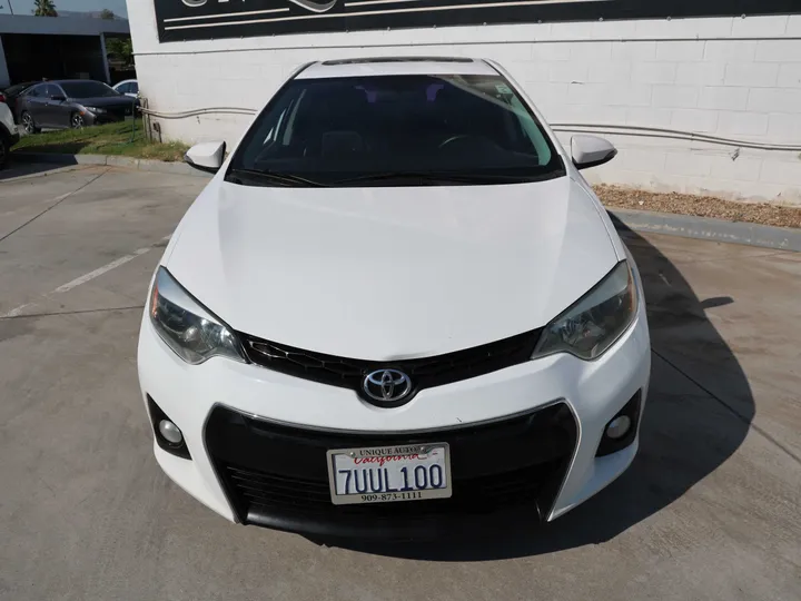 WHITE, 2014 TOYOTA COROLLA Image 2