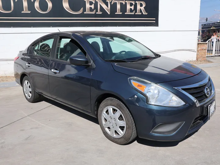 BLUE, 2015 NISSAN VERSA Image 3