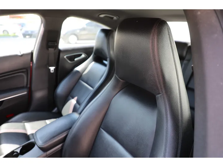 RED, 2014 MERCEDES-BENZ CLA-CLASS Image 7