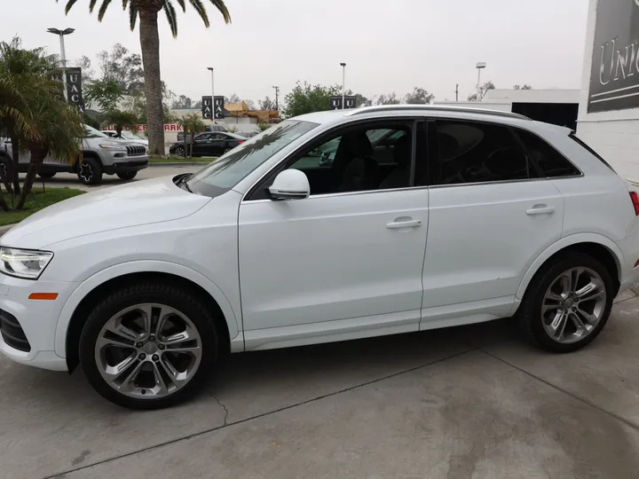 WHITE, 2016 AUDI Q3 Image 6