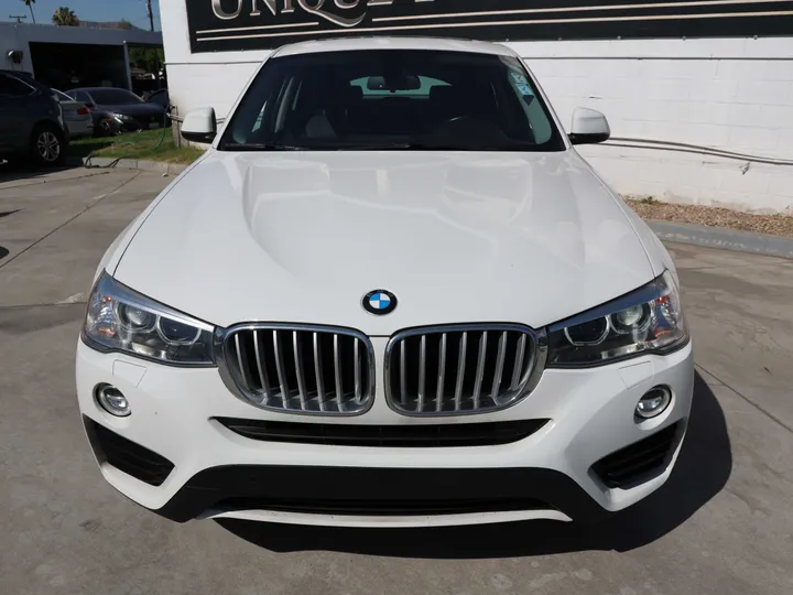 WHITE, 2017 BMW X4 Image 2