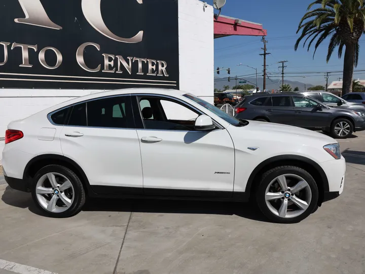 WHITE, 2017 BMW X4 Image 4