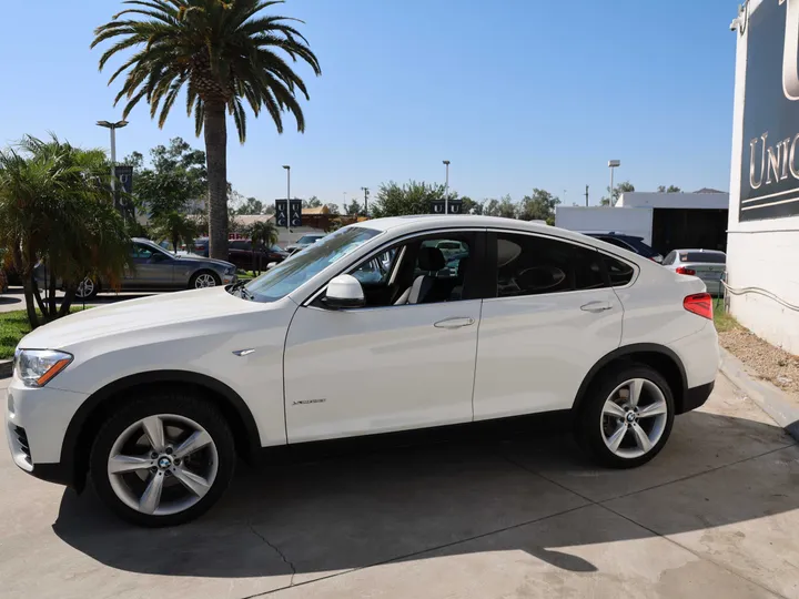 WHITE, 2017 BMW X4 Image 6