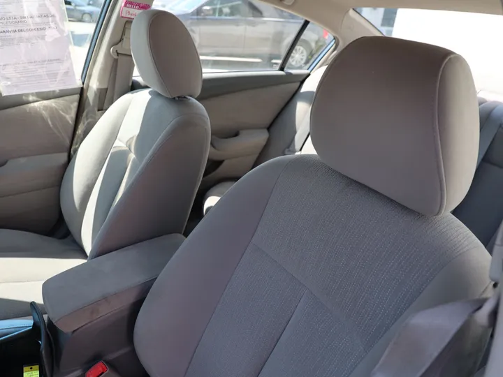 BLUE, 2010 NISSAN ALTIMA Image 9