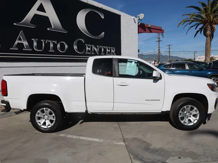 WHITE, 2021 CHEVROLET COLORADO EXTENDED CAB Image 4