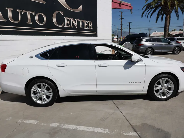 WHITE, 2017 CHEVROLET IMPALA Image 4