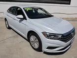 WHITE, 2019 VOLKSWAGEN JETTA Thumnail Image 3