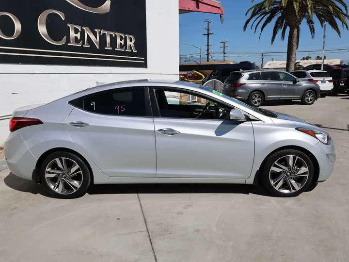 SILVER, 2014 HYUNDAI ELANTRA Image 4