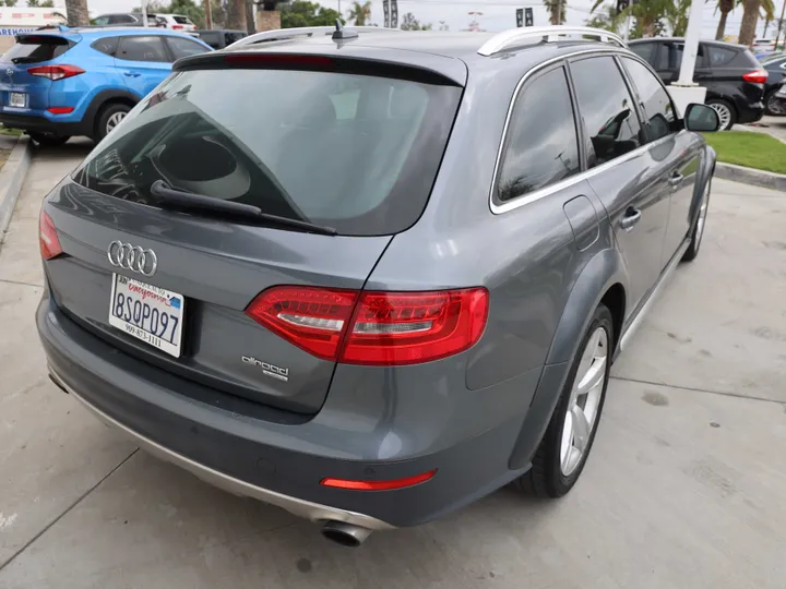 GRAY, 2013 AUDI ALLROAD Image 5