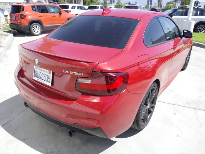 RED, 2015 BMW 2 SERIES Image 6