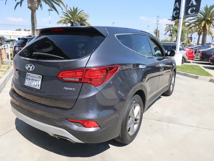 GRAY, 2017 HYUNDAI SANTA FE SPORT Image 5