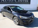 BLACK, 2017 VOLKSWAGEN PASSAT Thumnail Image 3