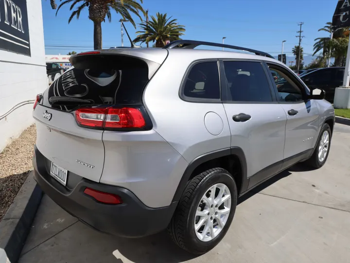 SILVER, 2016 JEEP CHEROKEE Image 5