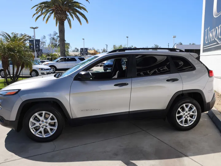 SILVER, 2016 JEEP CHEROKEE Image 7