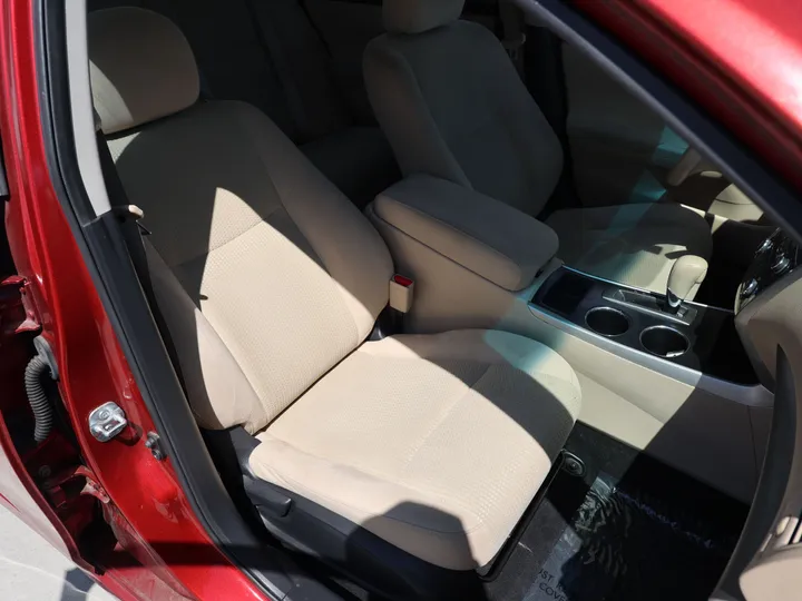RED, 2015 NISSAN ALTIMA Image 16
