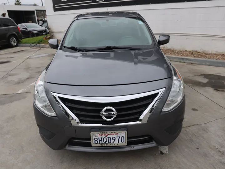 GRAY, 2018 NISSAN VERSA Image 2