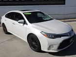 WHITE, 2017 TOYOTA AVALON Thumnail Image 3