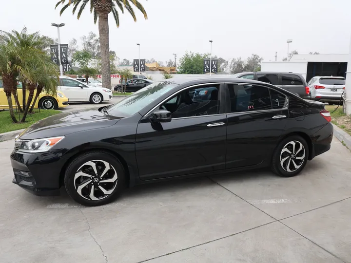 BLACK, 2016 HONDA ACCORD Image 6