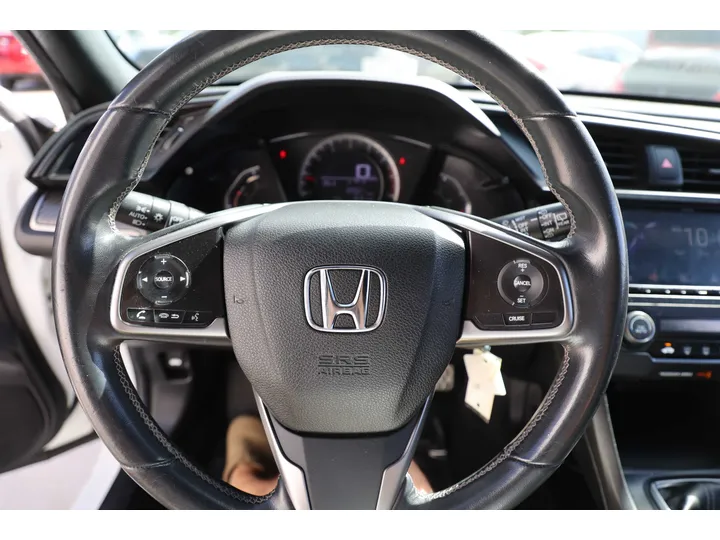 WHITE, 2018 HONDA CIVIC Image 8