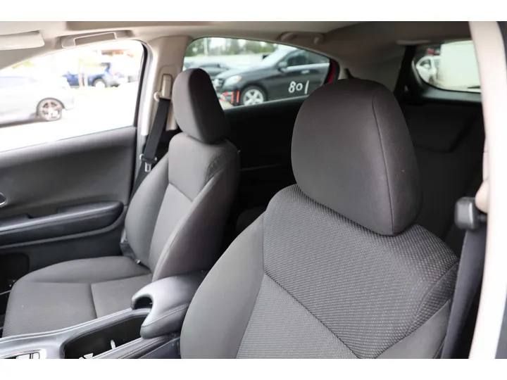 RED, 2016 HONDA HR-V Image 7
